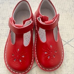 L’amour toddler size 9 red shoes